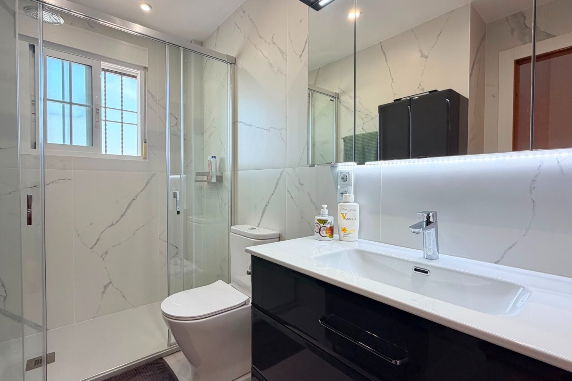 Herverkoop - Villa - Lomas de Cabo Roig - Orihuela Costa
