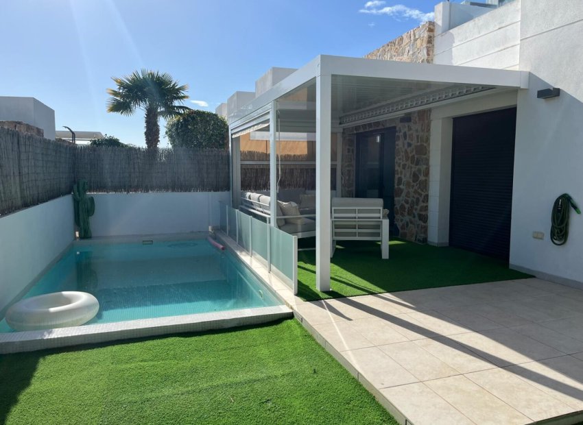 Herverkoop - Villa - Lomas de Cabo Roig