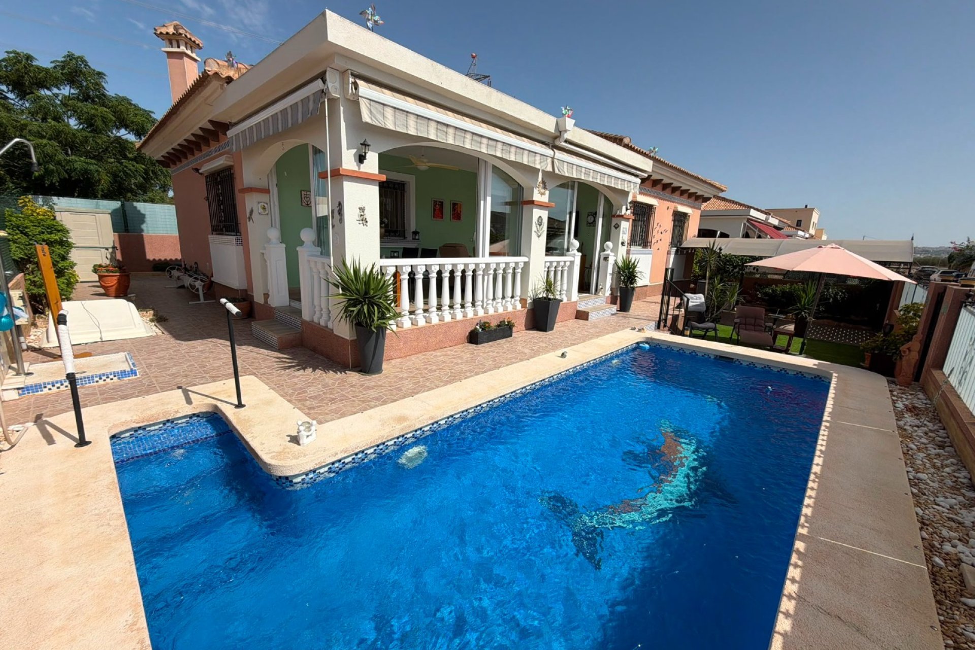 Herverkoop - Villa - Los Montesinos - La Herrada