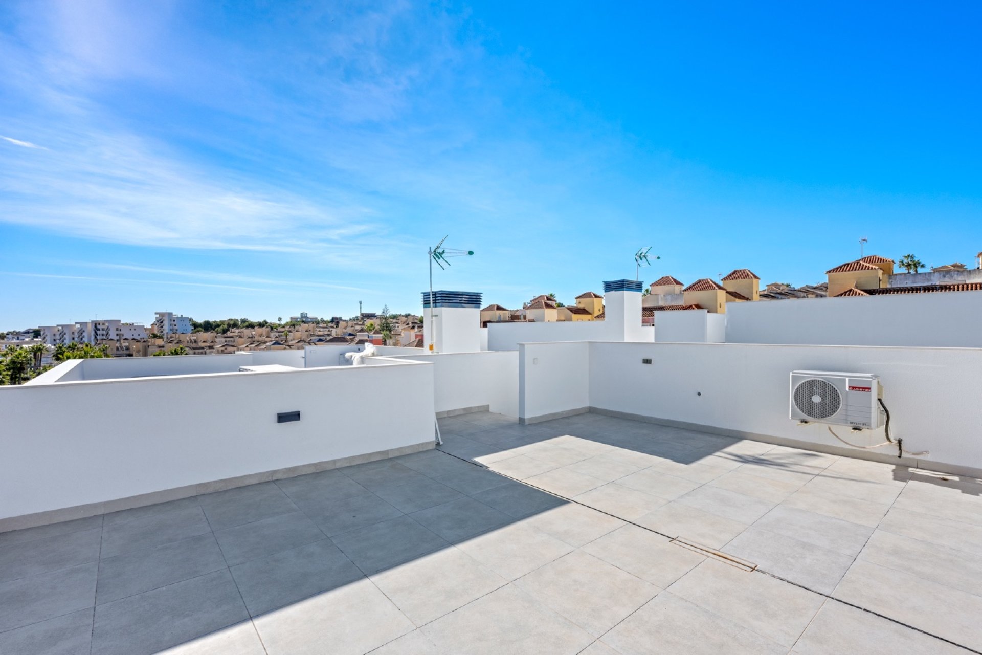 Herverkoop - Villa - Orihuela Costa - Blue Lagoon*