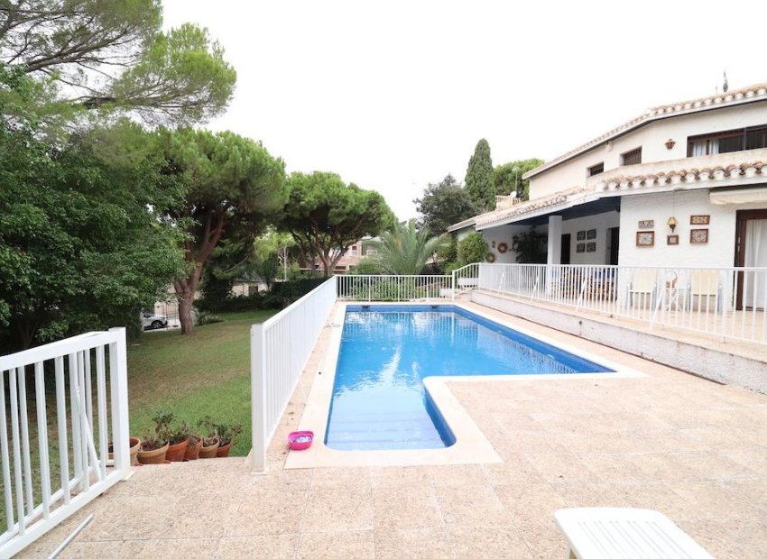 Herverkoop - Villa - Orihuela Costa - Campoamor