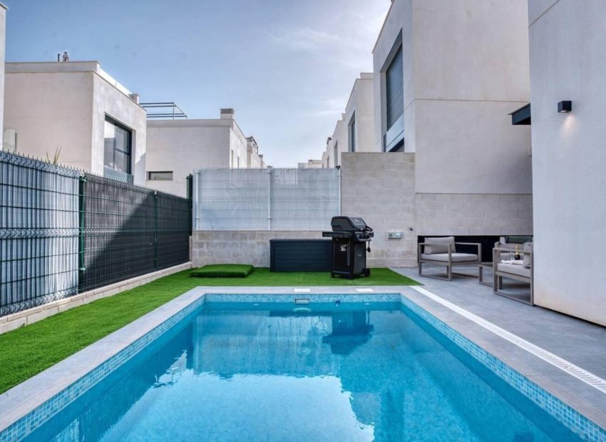 Herverkoop - Villa - Orihuela Costa - La Florida