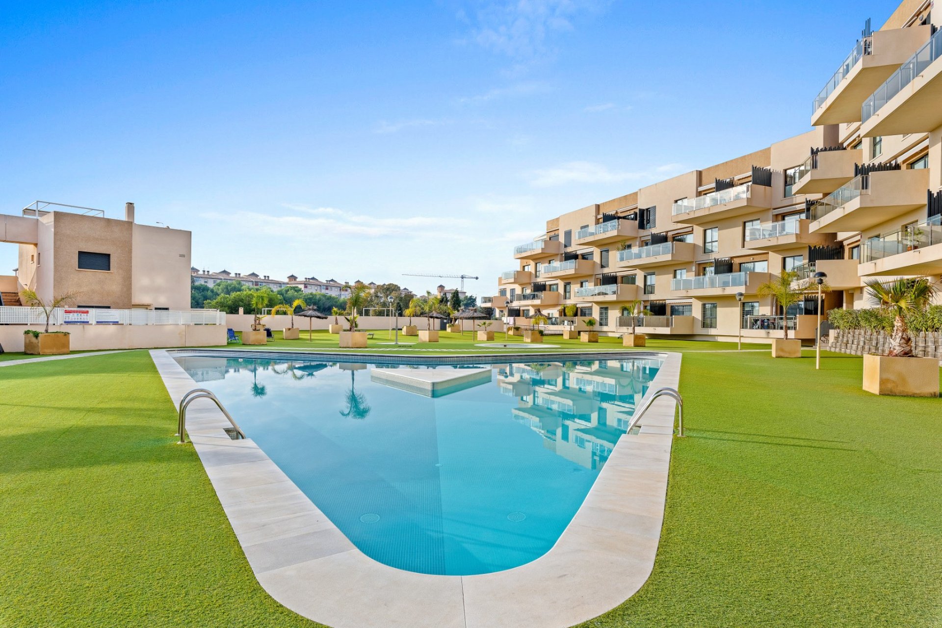 Herverkoop - Villa - Orihuela Costa - La Zenia