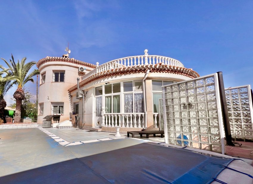 Herverkoop - Villa - Orihuela Costa - La Zenia