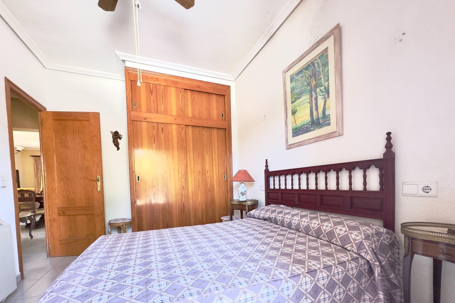 Herverkoop - Villa - Orihuela Costa - La Zenia