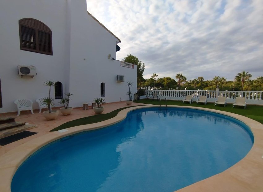 Herverkoop - Villa - Orihuela Costa - Las Filipinas