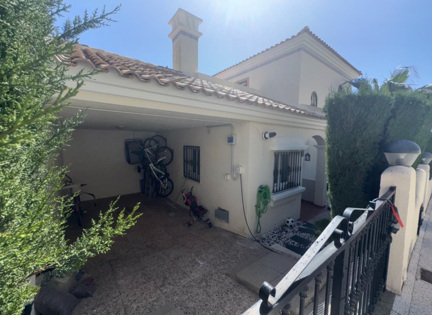 Herverkoop - Villa - Orihuela Costa - Las Ramblas