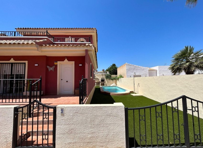 Herverkoop - Villa - Orihuela Costa - Lomas de Cabo Roig