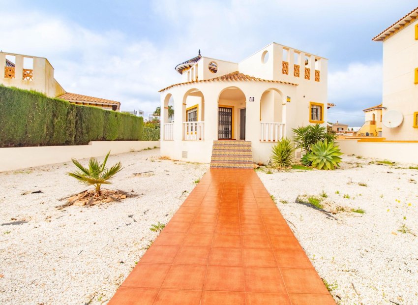 Herverkoop - Villa - Orihuela Costa - Lomas de Cabo Roig