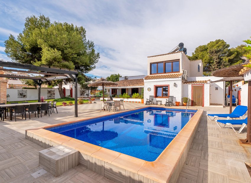 Herverkoop - Villa - Orihuela Costa - Lomas de Cabo Roig