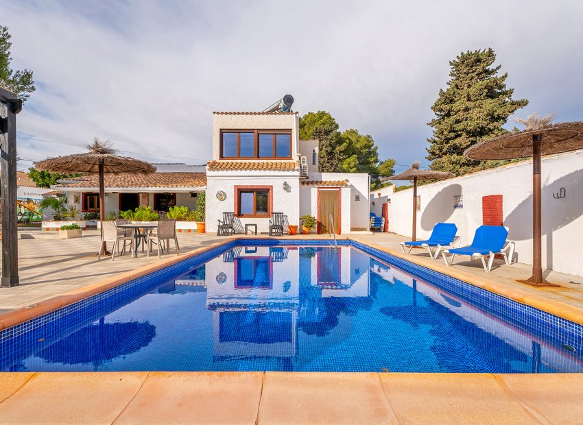 Herverkoop - Villa - Orihuela Costa - Lomas de Cabo Roig