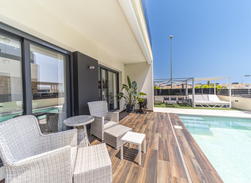 Herverkoop - Villa - Orihuela Costa - Lomas de Cabo Roig