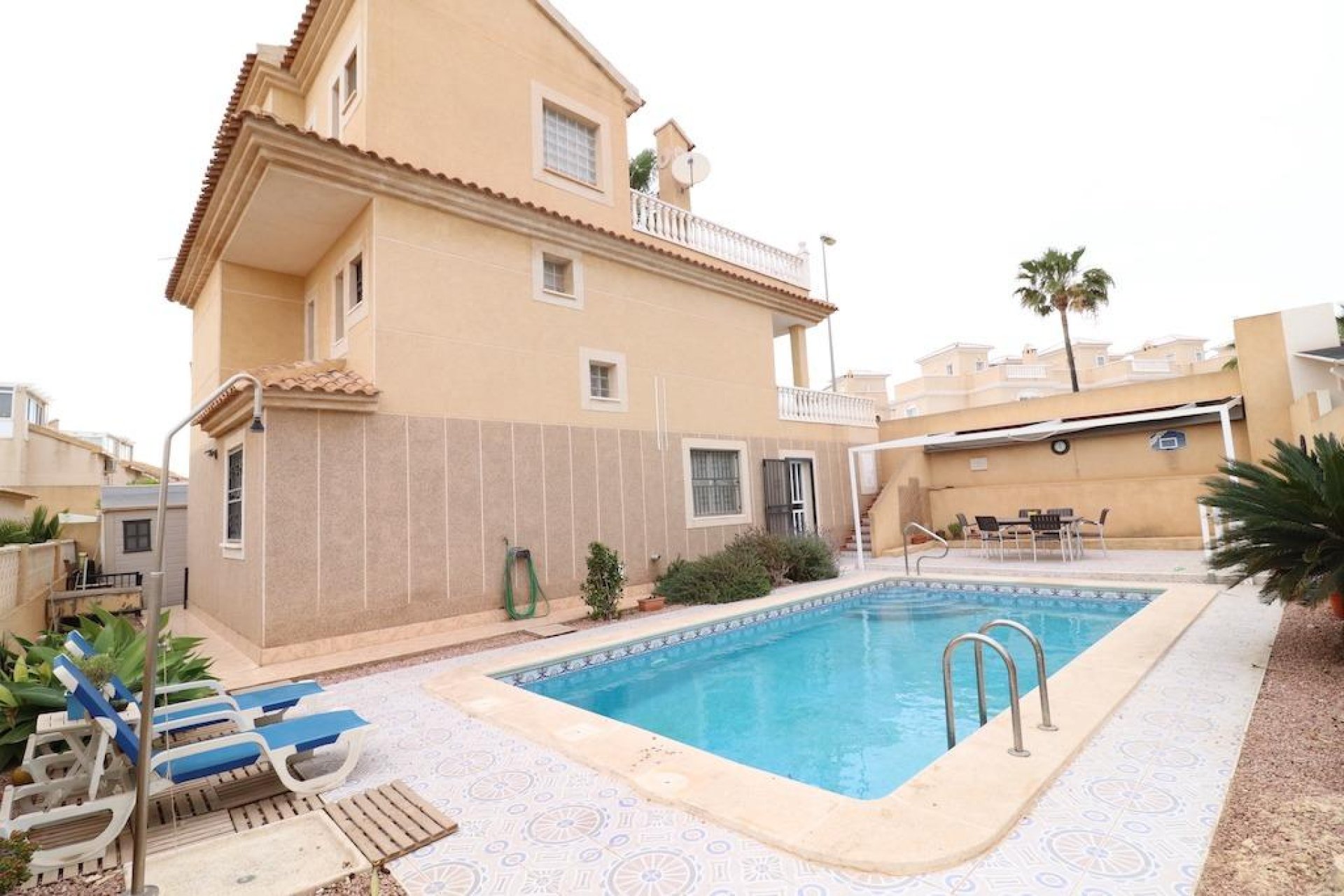 Herverkoop - Villa - Orihuela Costa - Los Altos