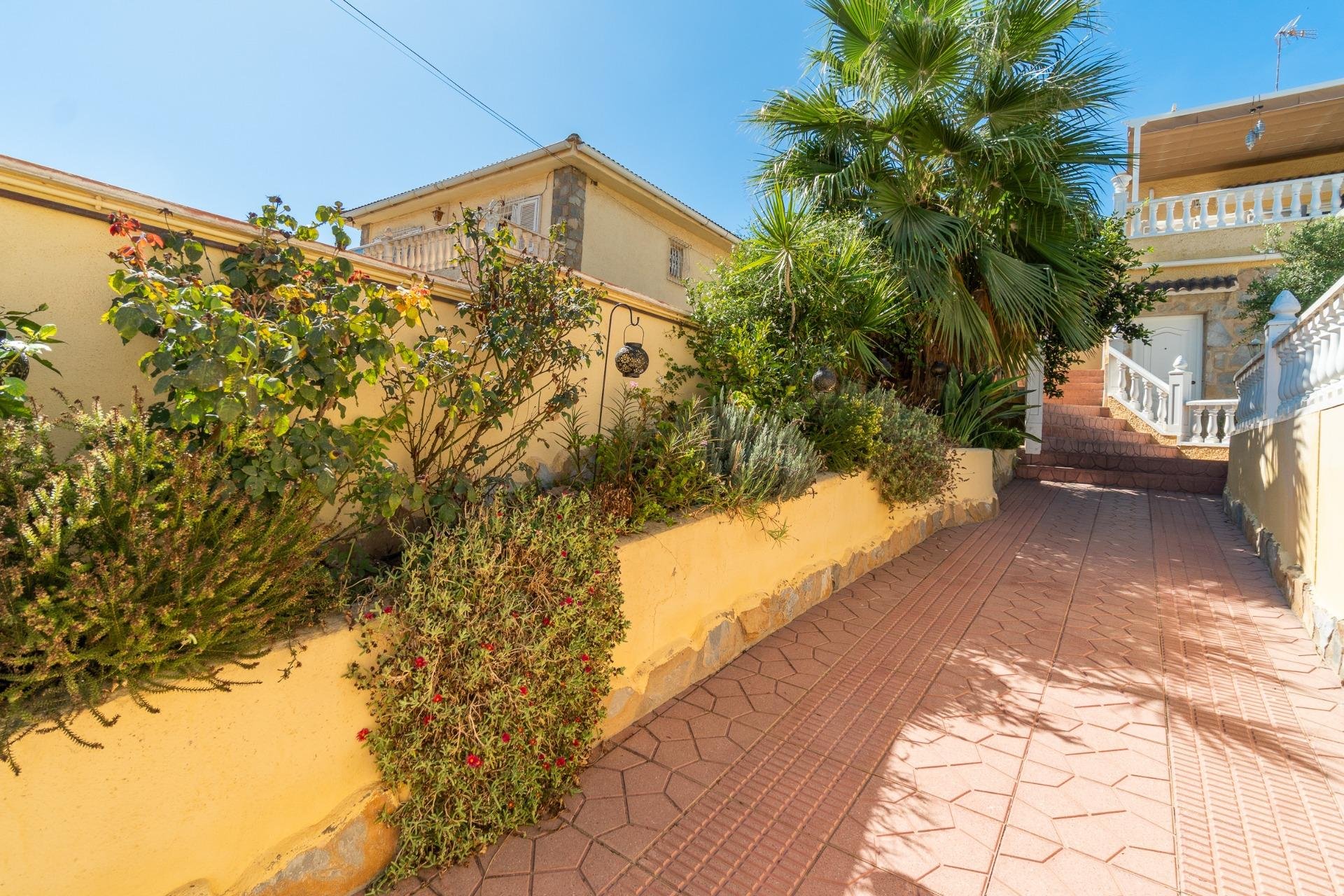Herverkoop - Villa - Orihuela Costa - Los Balcones