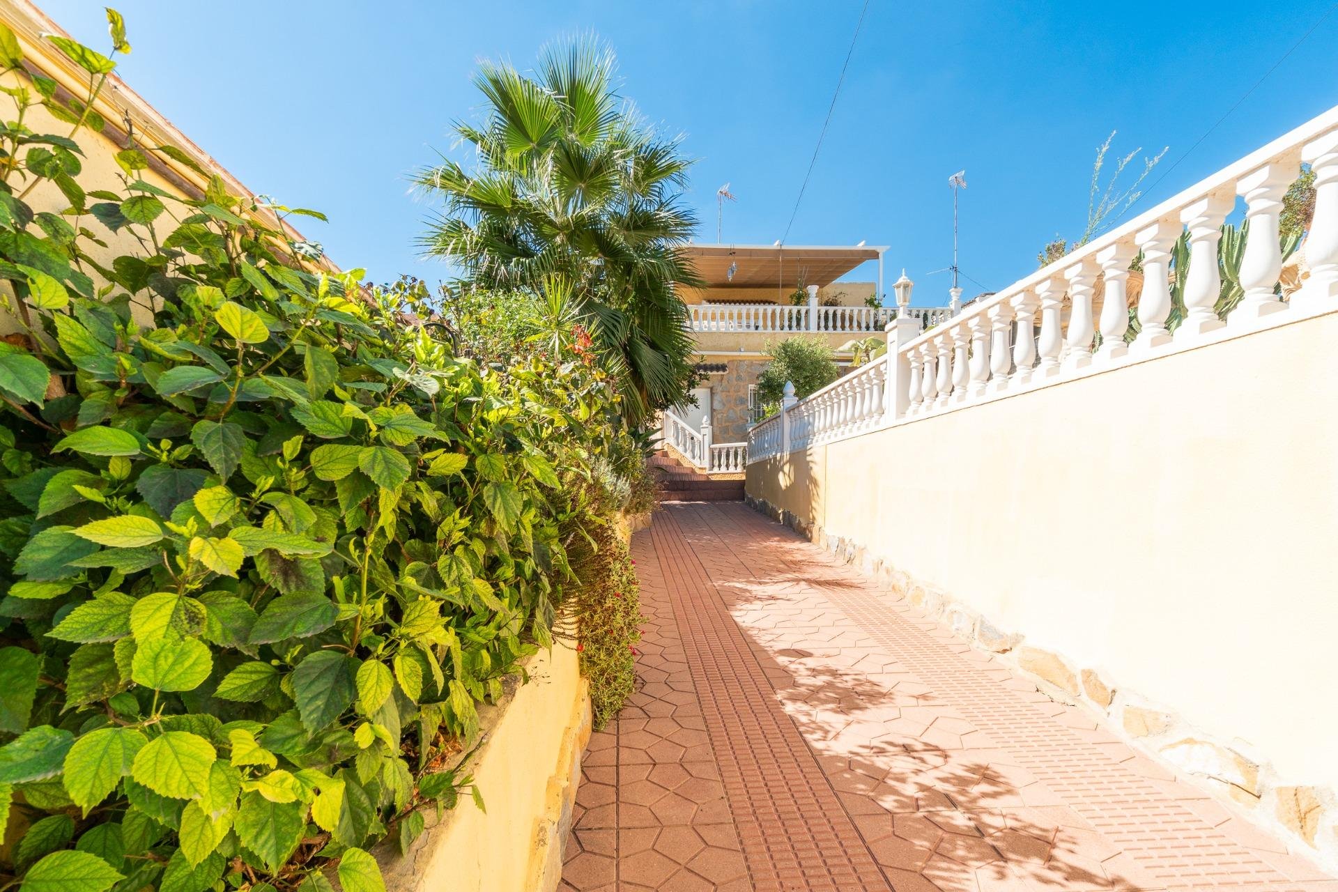 Herverkoop - Villa - Orihuela Costa - Los Balcones