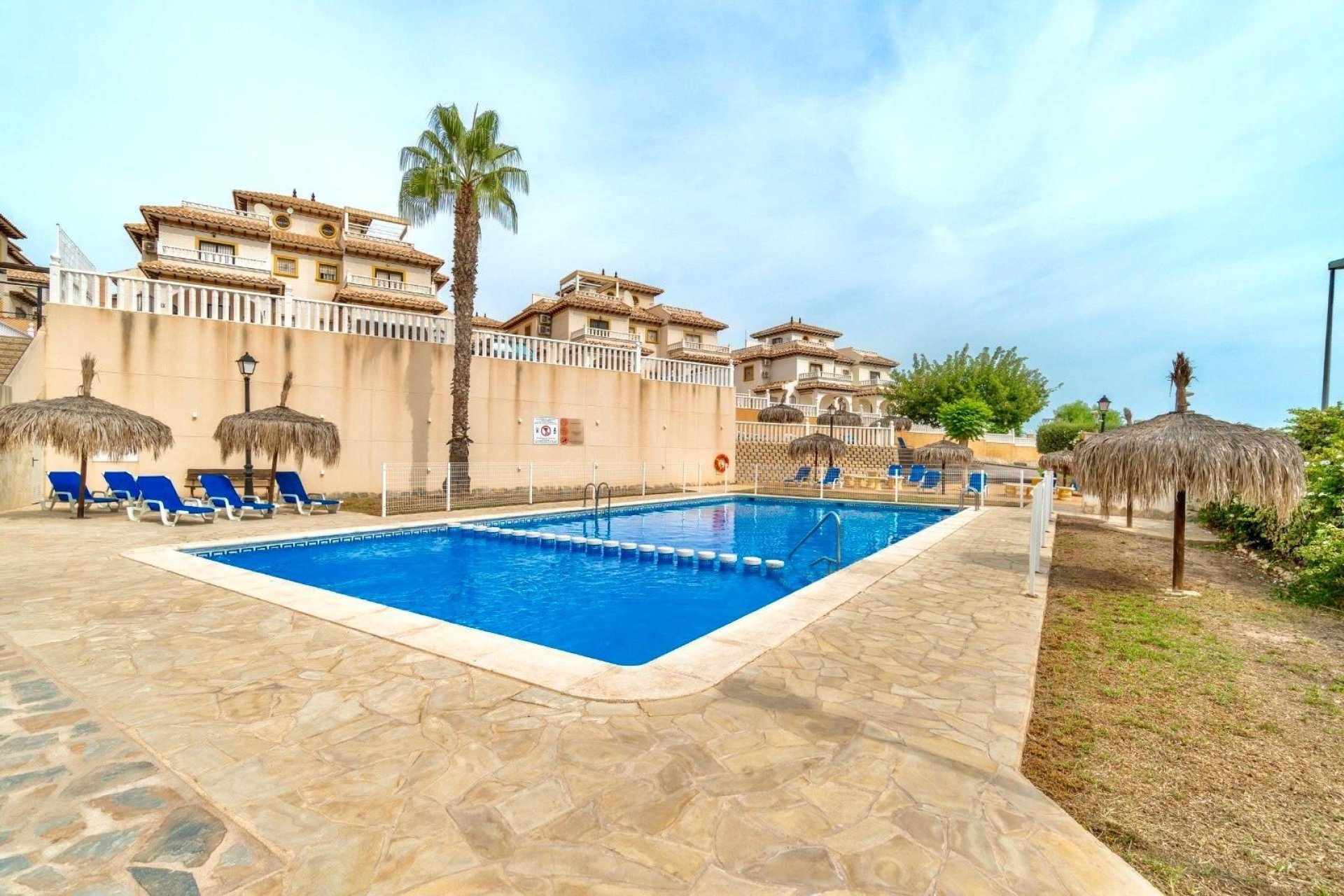 Herverkoop - Villa - Orihuela Costa - Los Dolses