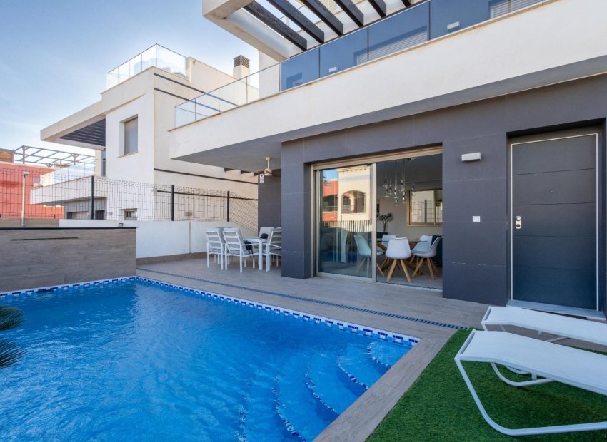 Herverkoop - Villa - Orihuela Costa - PAU 26