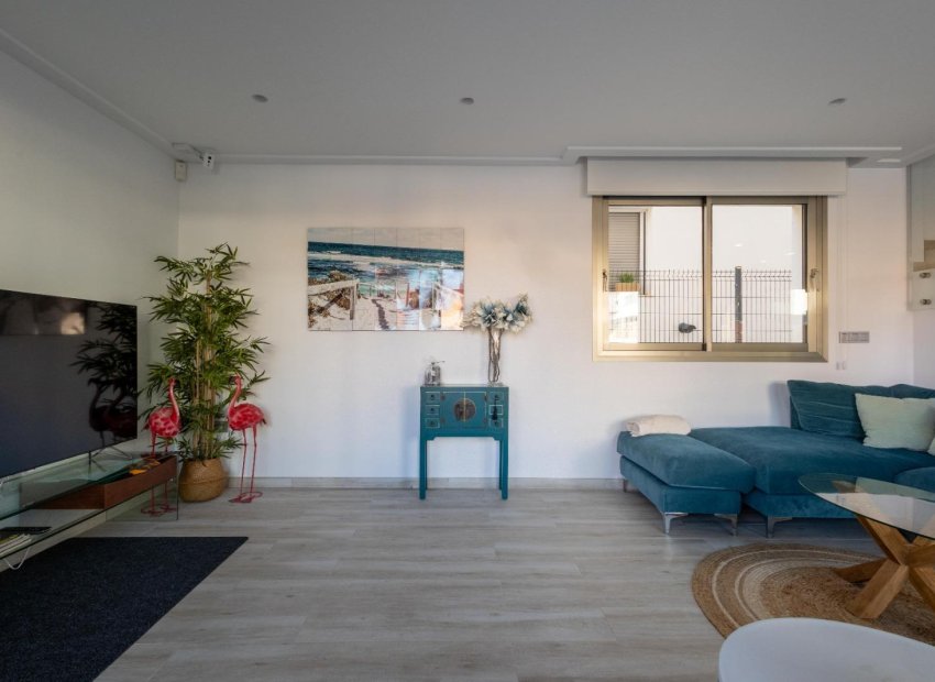 Herverkoop - Villa - Orihuela Costa - PAU 26