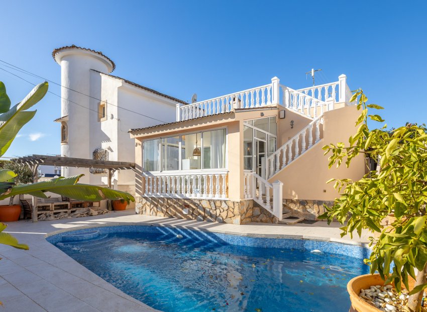 Herverkoop - Villa - Orihuela Costa - Playa Flamenca