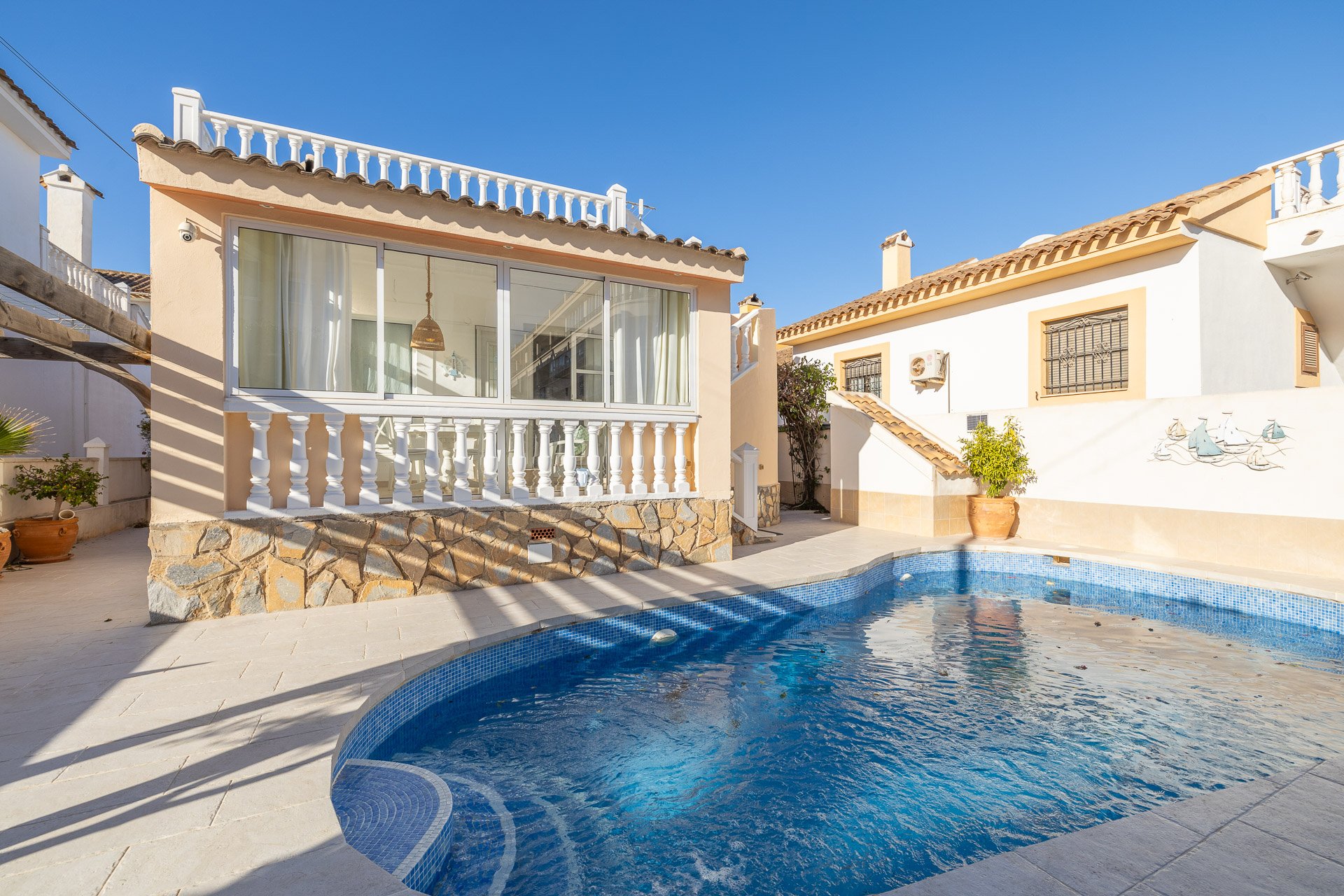 Herverkoop - Villa - Orihuela Costa - Playa Flamenca