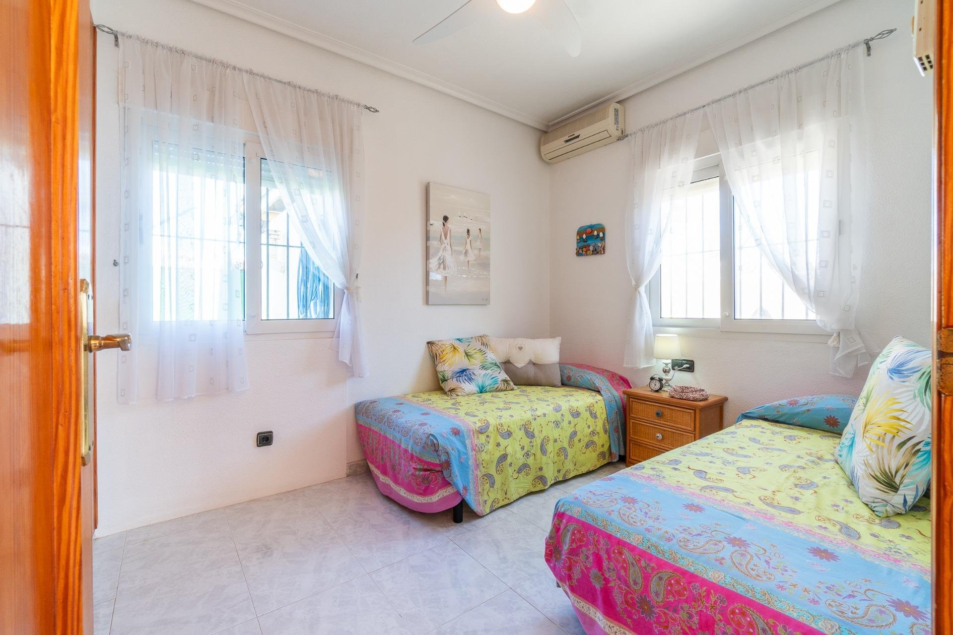 Herverkoop - Villa - Orihuela Costa - Playa Flamenca