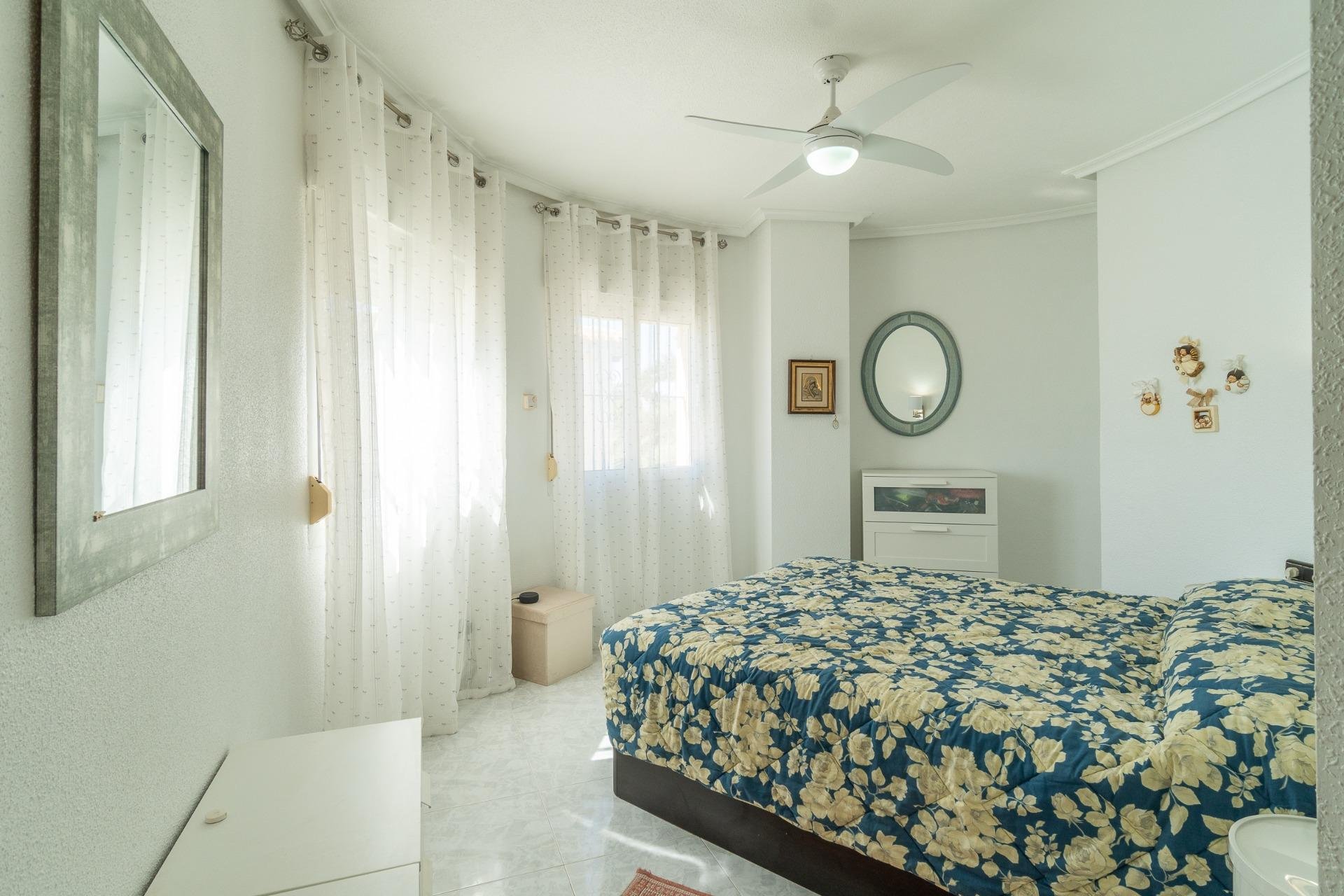 Herverkoop - Villa - Orihuela Costa - Playa Flamenca