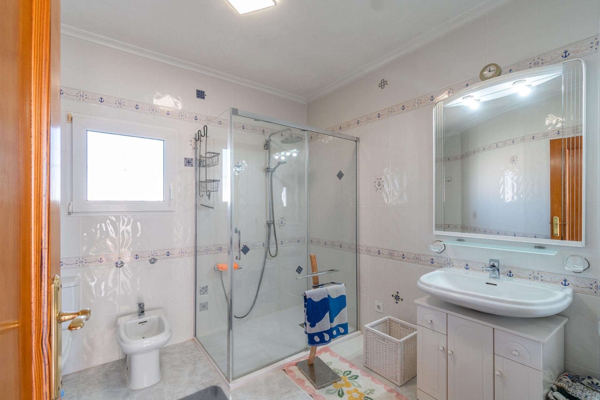 Herverkoop - Villa - Orihuela Costa - Playa Flamenca