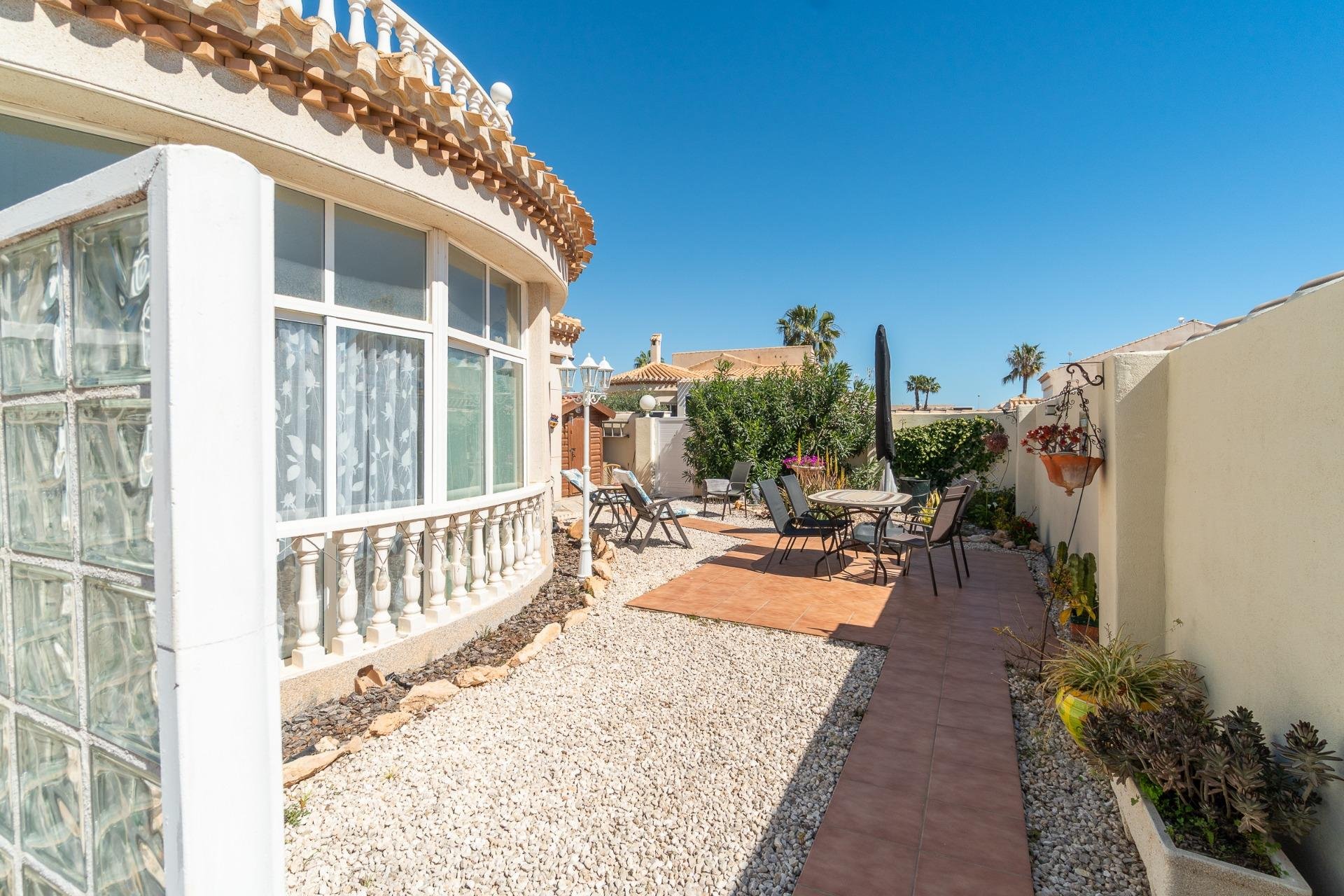 Herverkoop - Villa - Orihuela Costa - Playa Flamenca