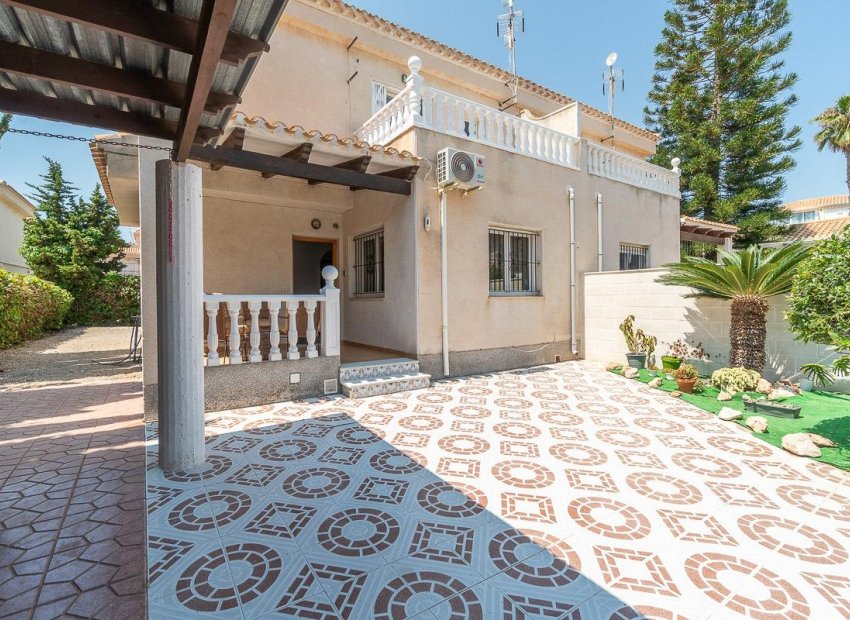 Herverkoop - Villa - Orihuela Costa - Playa Flamenca
