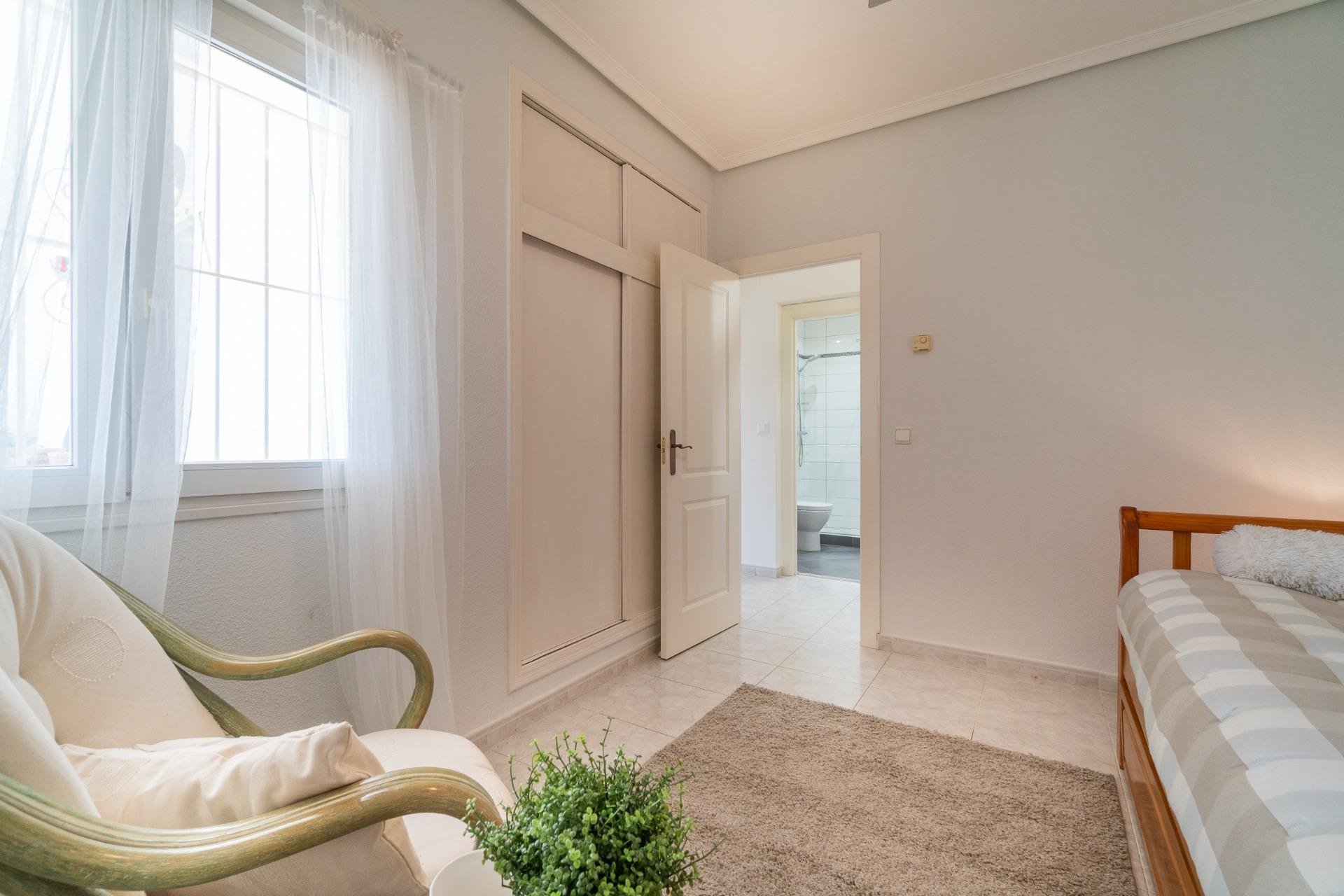 Herverkoop - Villa - Orihuela Costa - Playa Flamenca