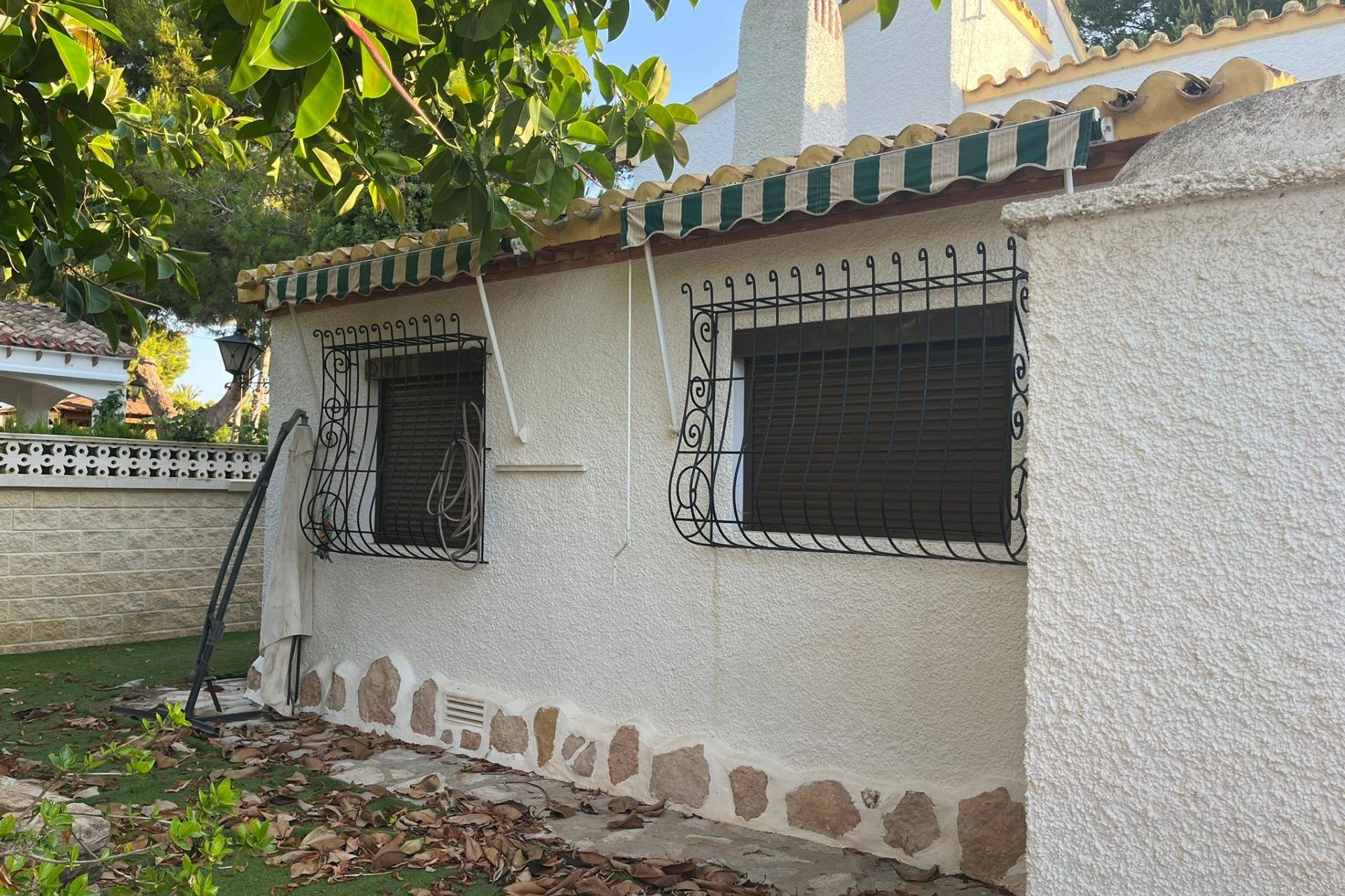 Herverkoop - Villa - Orihuela Costa - Punta Prima