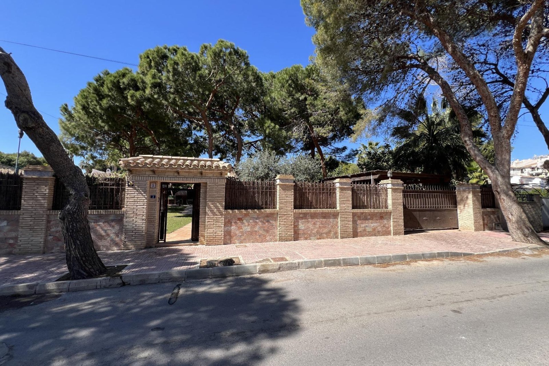 Herverkoop - Villa - Orihuela Costa - Punta Prima