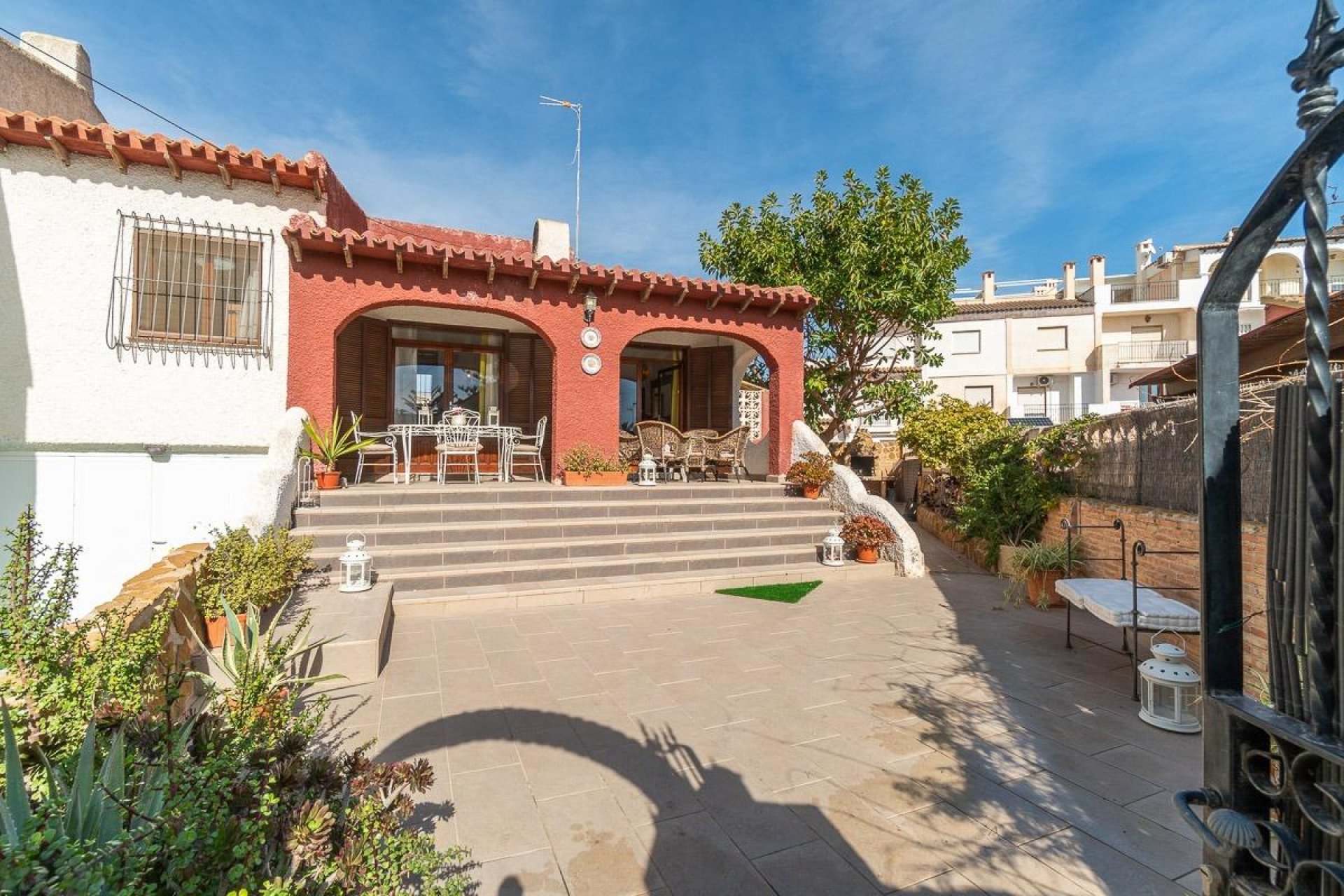 Herverkoop - Villa - Orihuela Costa - Punta Prima