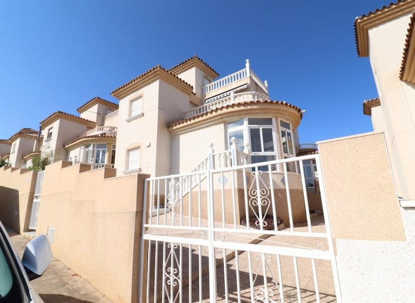 Herverkoop - Villa - Orihuela Costa - Villamartín