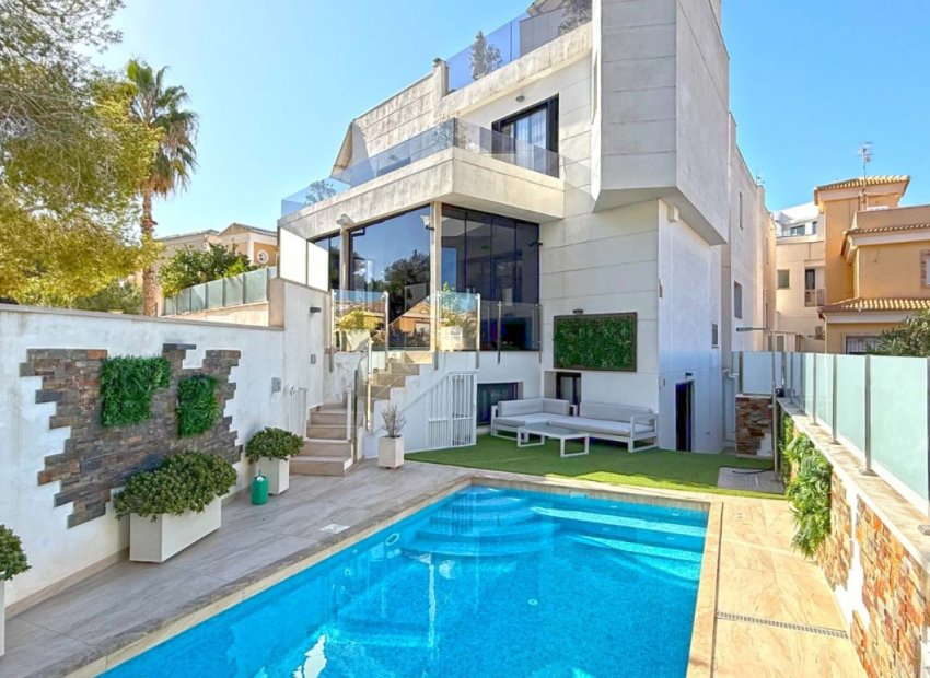 Herverkoop - Villa - Orihuela Costa - Villamartín