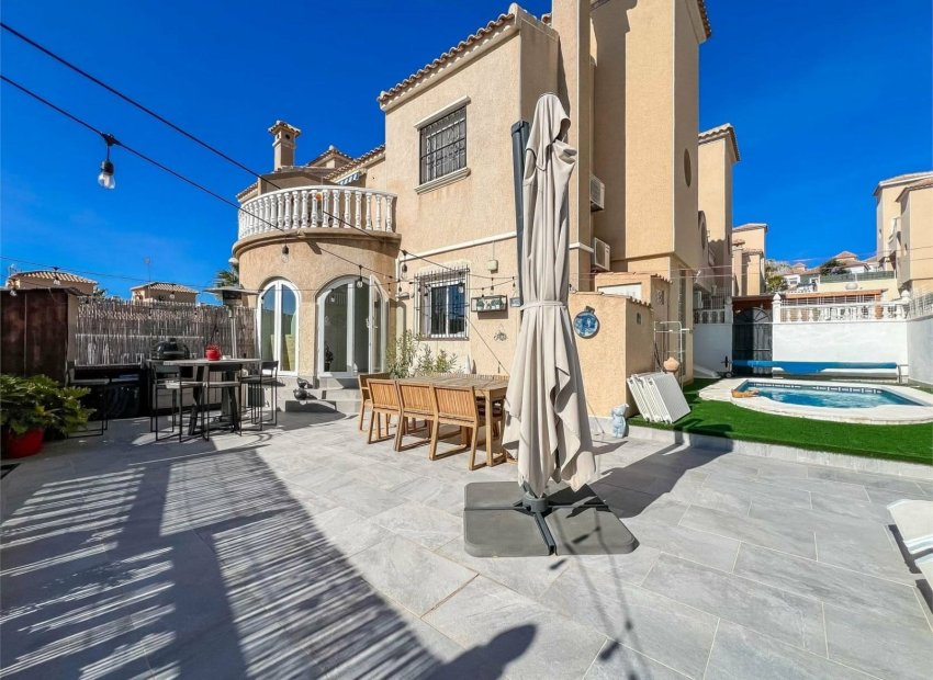 Herverkoop - Villa - Orihuela Costa - Villamartín