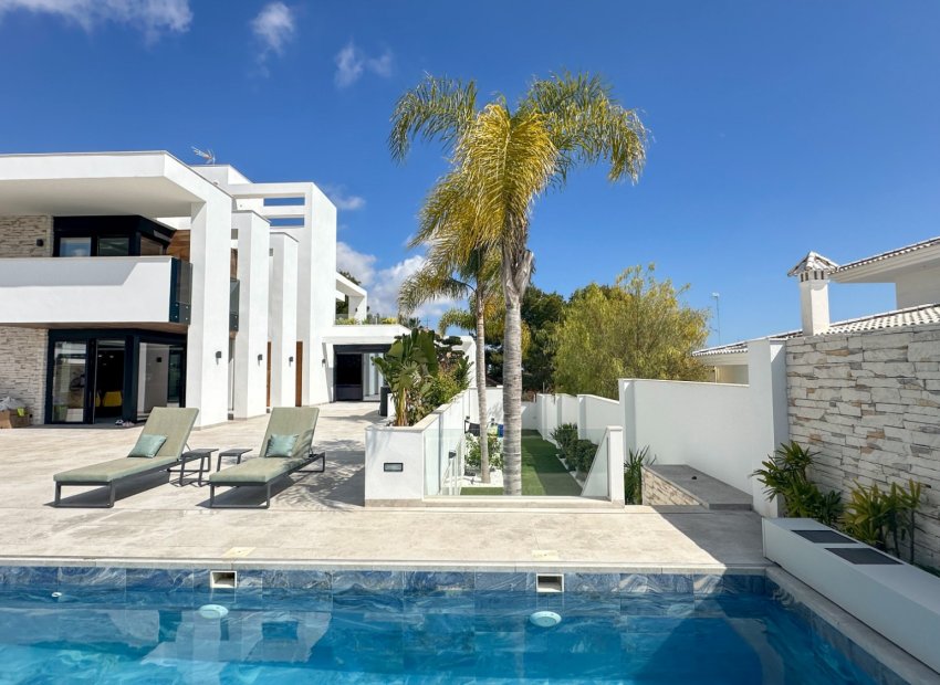 Herverkoop - Villa - Orihuela Costa - Villamartín