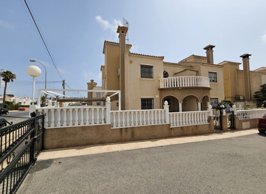 Herverkoop - Villa - Orihuela Costa