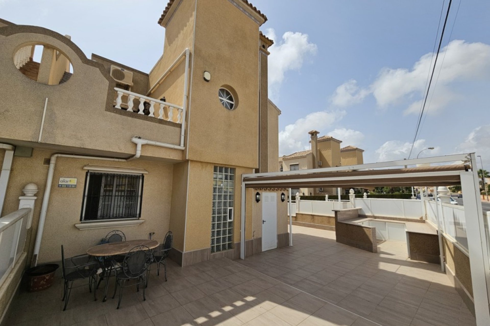 Herverkoop - Villa - Orihuela Costa