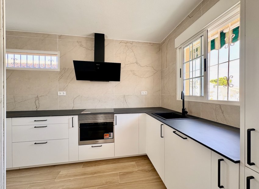 Herverkoop - Villa - Orihuela - Los Balcones