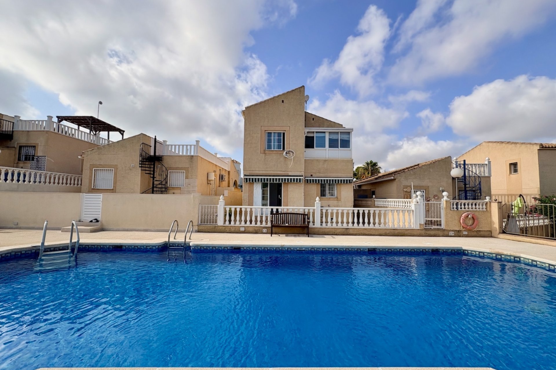 Herverkoop - Villa - Orihuela - Los Balcones