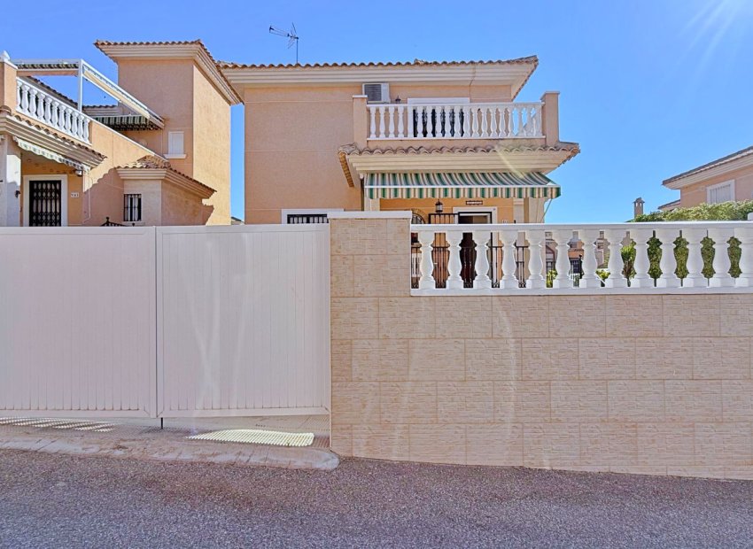 Herverkoop - Villa - Orihuela - Orihuela Costa