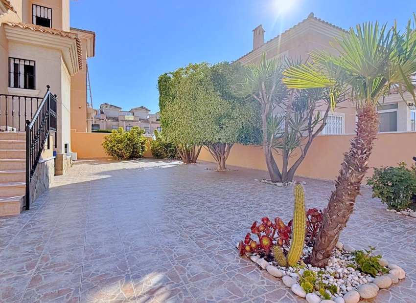 Herverkoop - Villa - Orihuela - Orihuela Costa