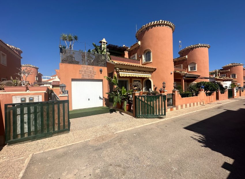 Herverkoop - Villa - Orihuela - Playa Flamenca