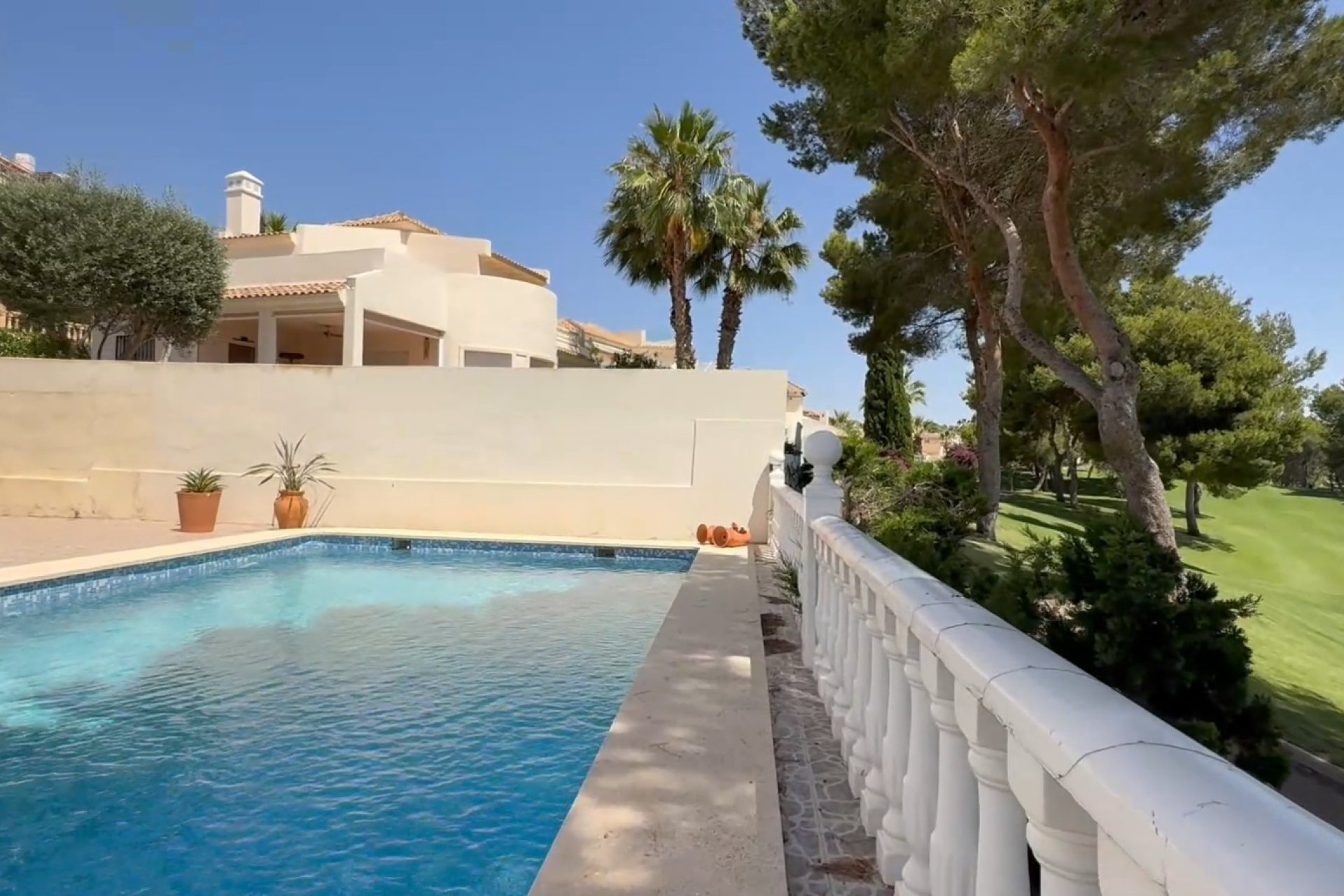 Herverkoop - Villa - Orihuela
