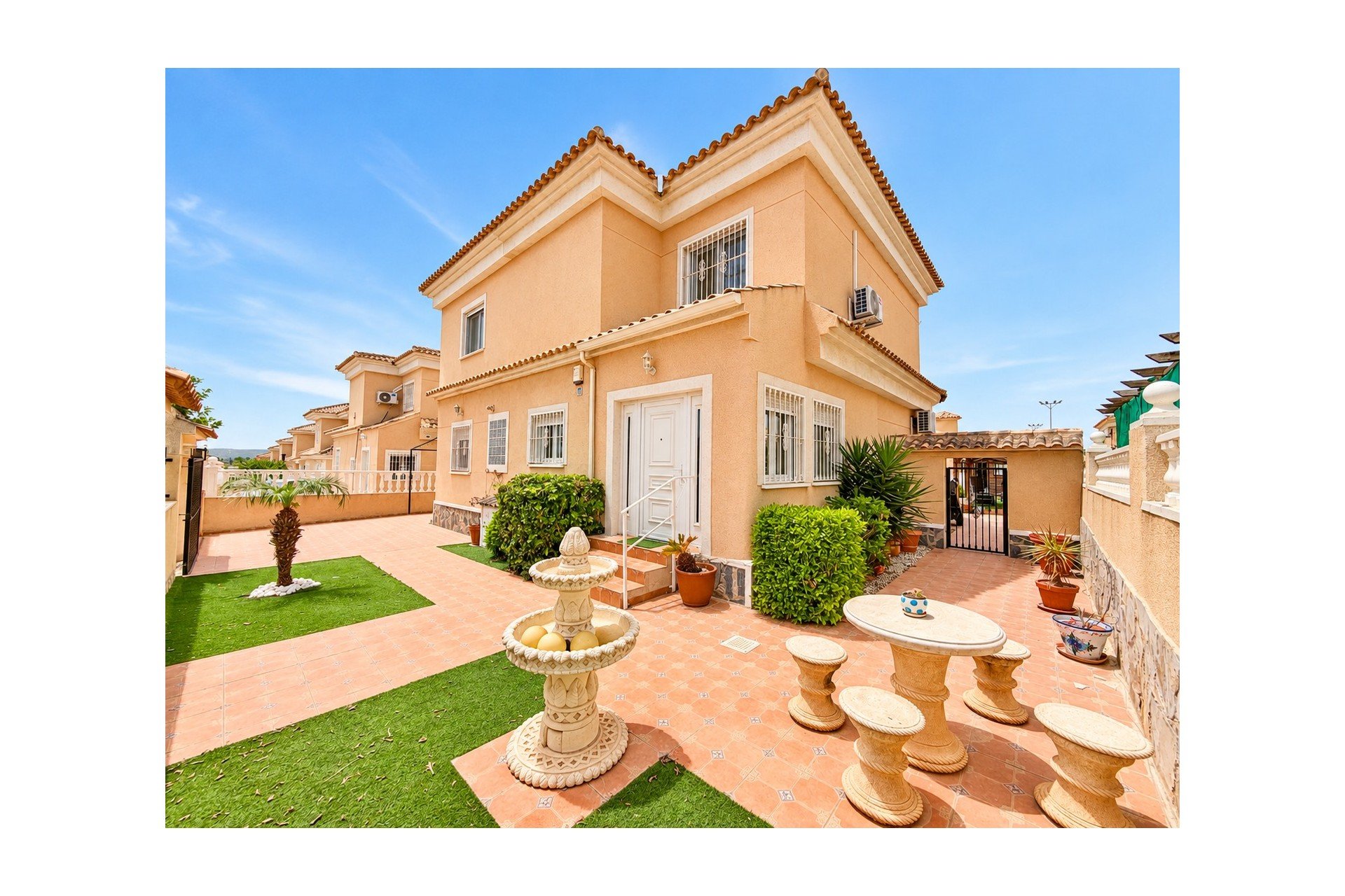 Herverkoop - Villa - San Fulgencio - urb.la marina