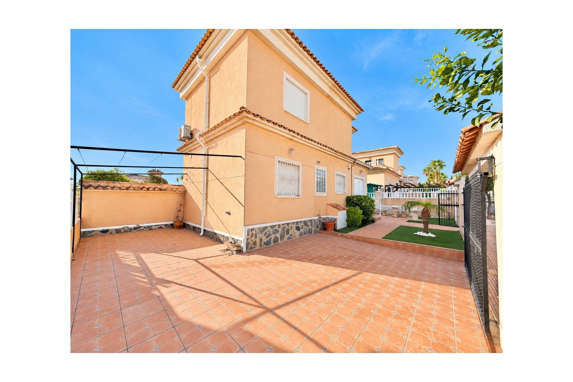 Herverkoop - Villa - San Fulgencio - urb.la marina