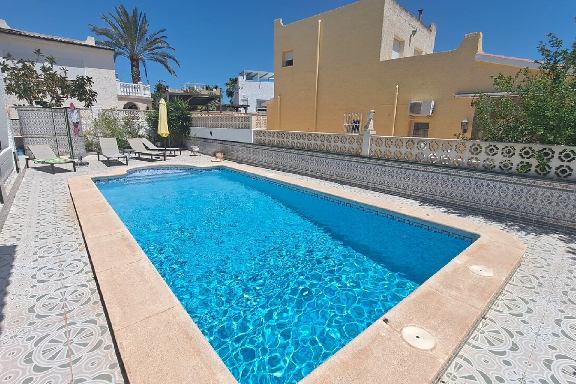 Herverkoop - Villa - San Miguel de Salinas - Blue lagoon