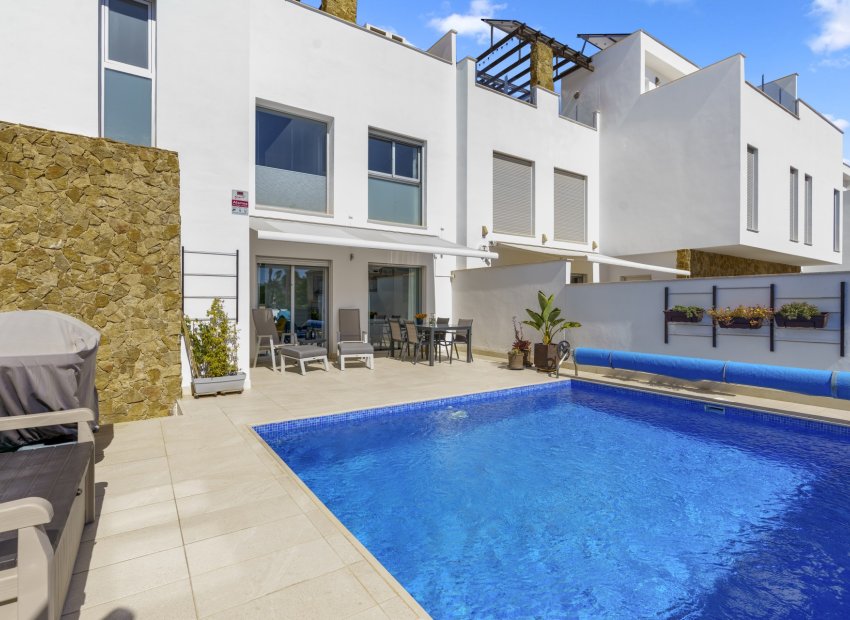 Herverkoop - Villa / Semi-detached - Torrevieja - Aguas Nuevas