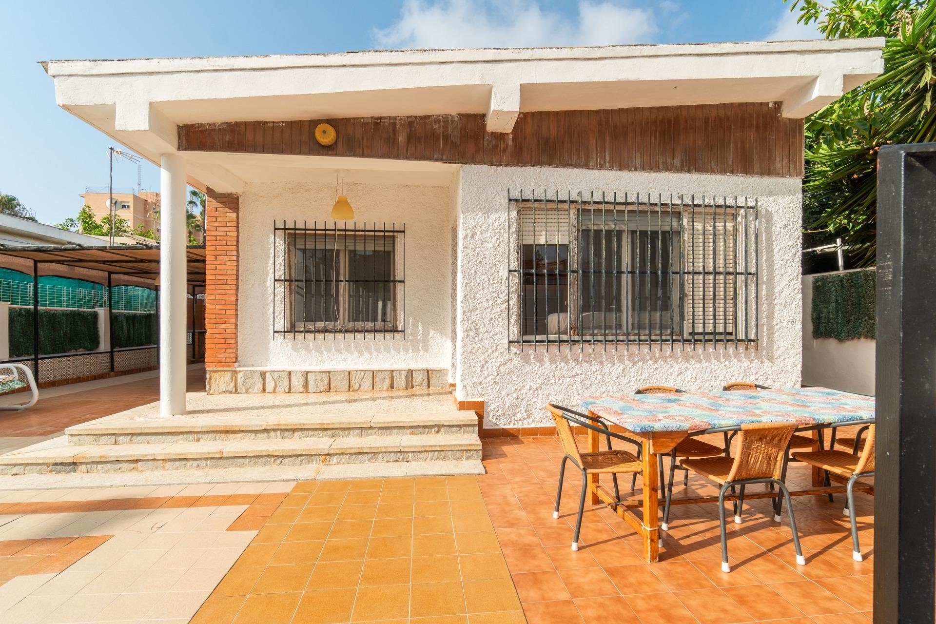 Herverkoop - Villa - Torrevieja - Aguas nuevas 1